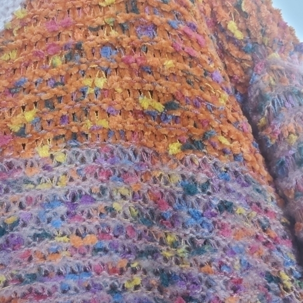 BKE sweater medium - Picture 2 of 5